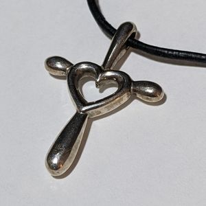 🌟Retired James Avery Eternal Love Cross Heart Pendant With Leather Cord